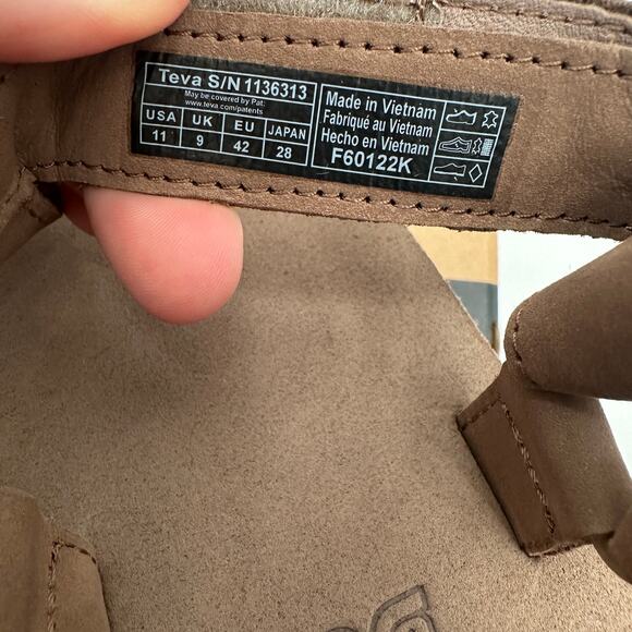 TEVA New in Box Flatform Universal Interweave Sandal // 11 - Picture 9 of 11